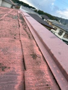 奈良市にて雨漏り修理〈築58年2階天井と1階天井部で雨漏り〉 施工前