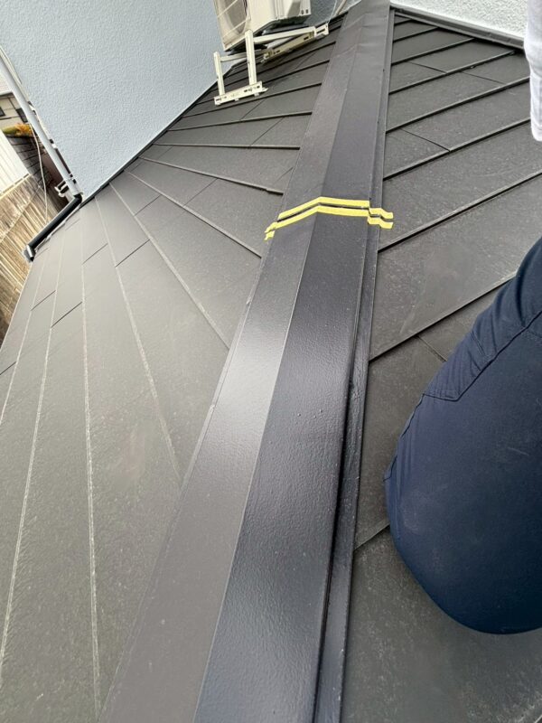 奈良市藤ノ木台にて屋根棟板金修理〈防水処理不足を改善〉 施工前2