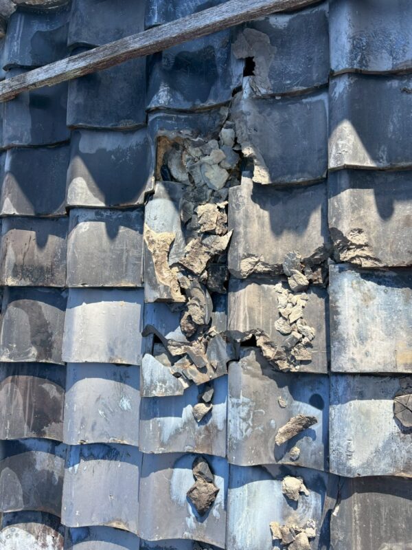 奈良市法蓮町のご住宅にて雨漏り修繕工事〈瓦屋根の修繕〉 施工前